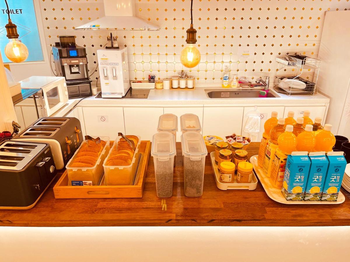 Oyo Myeongdong 5 Lodge Seoul Eksteriør billede